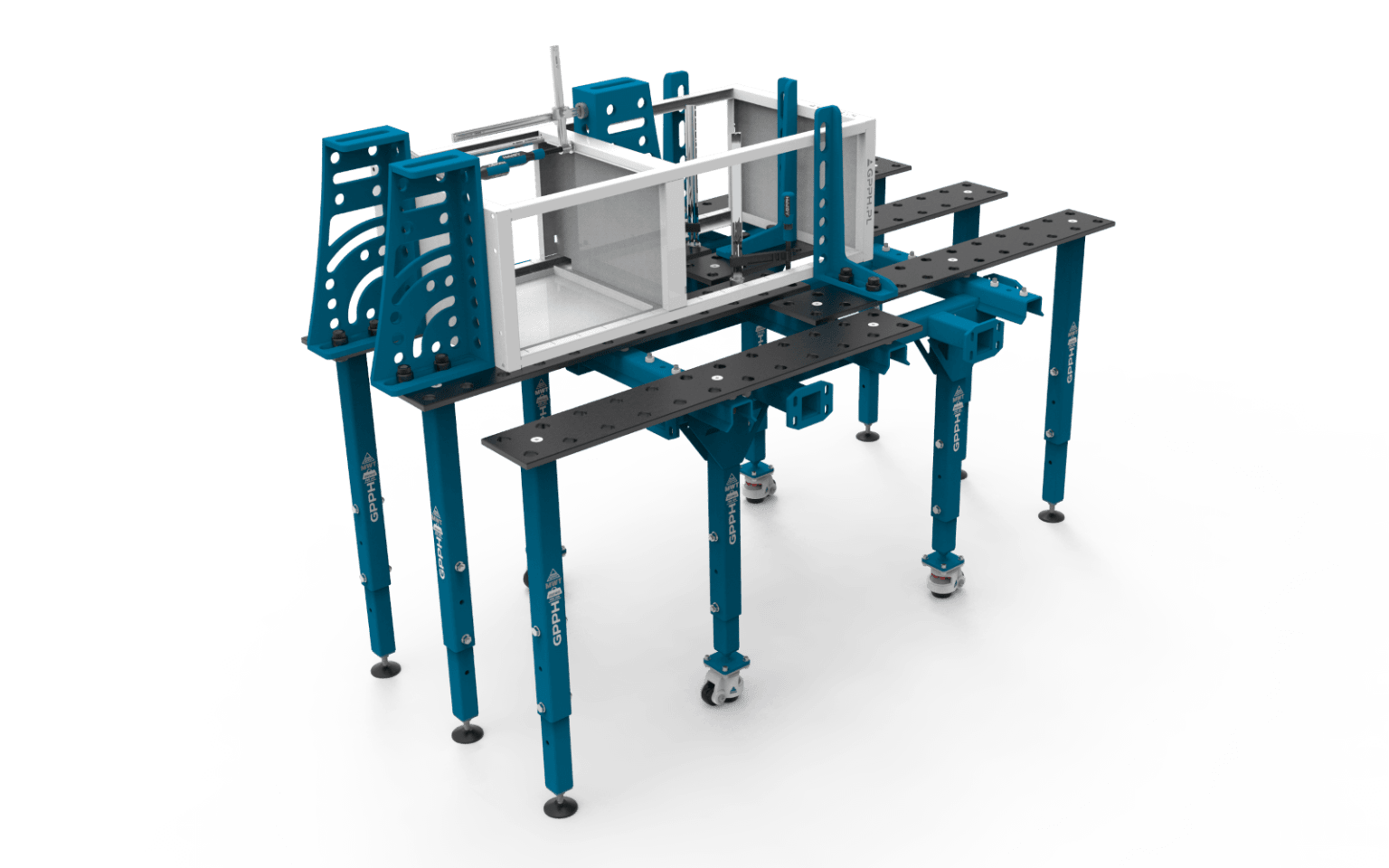 Modułowy stół spawalniczy MWT z narzędziami i konstrukcją do pospawania.