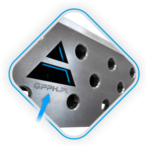 Logo firmy wypalone na blacie stołu spawalniczego GPPH